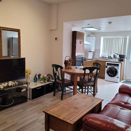 Nice Single Bedroom Near Qmc Nottingham Kültér fotó